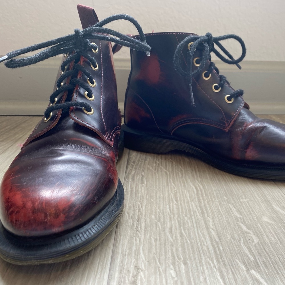 Dr. Martens Emmeline boots